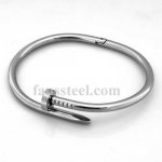 FSB00W72 nail bangle can be opened