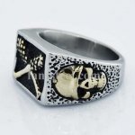 FSR14W54 skull rectangle cross maces ring