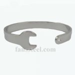 FSB00W55 wrench spanner biker bangle